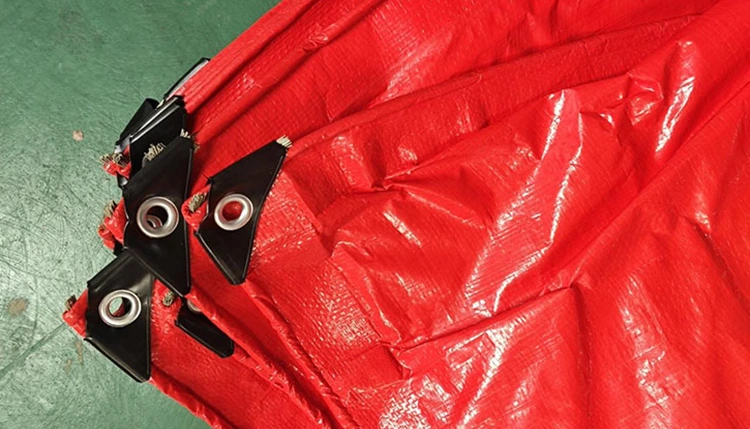 PE Tarpaulins: una soluzione affidabile per la conservazione degli alloggi e dell'acqua in Africa